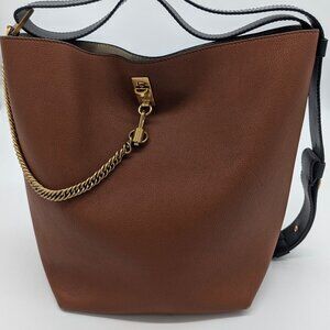 Givenchy GV Bucket leather bag